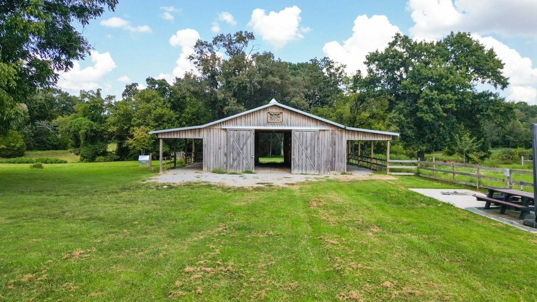 House in Henry, Tennessee, United States 4 - 18821041