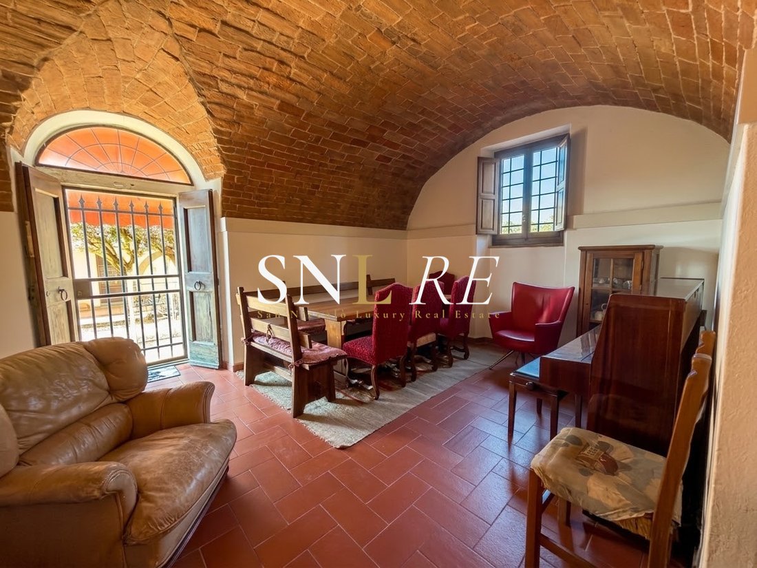 House in San Martino alla Palma, Scandicci, Tuscany 3 - 18824914