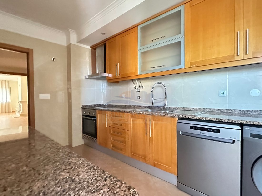 Apartamento en Mina de Agua, Distrito de Lisboa, Portugal 1 - 18825289