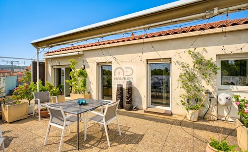Apartment in Granettes-Jauberte-Sainte Anne, Aix-en-Provence, France 1