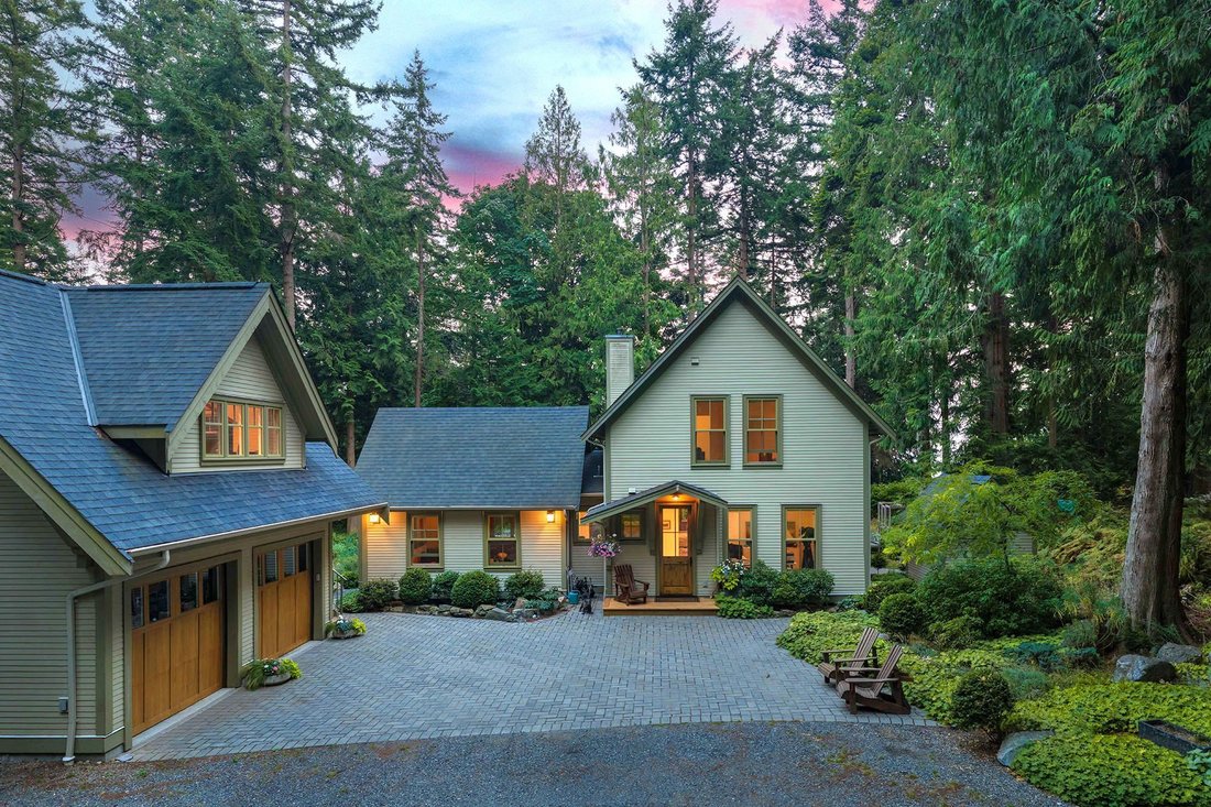 Haus in Bowen Island, Britisch-Kolumbien, Kanada 1 - 18825998