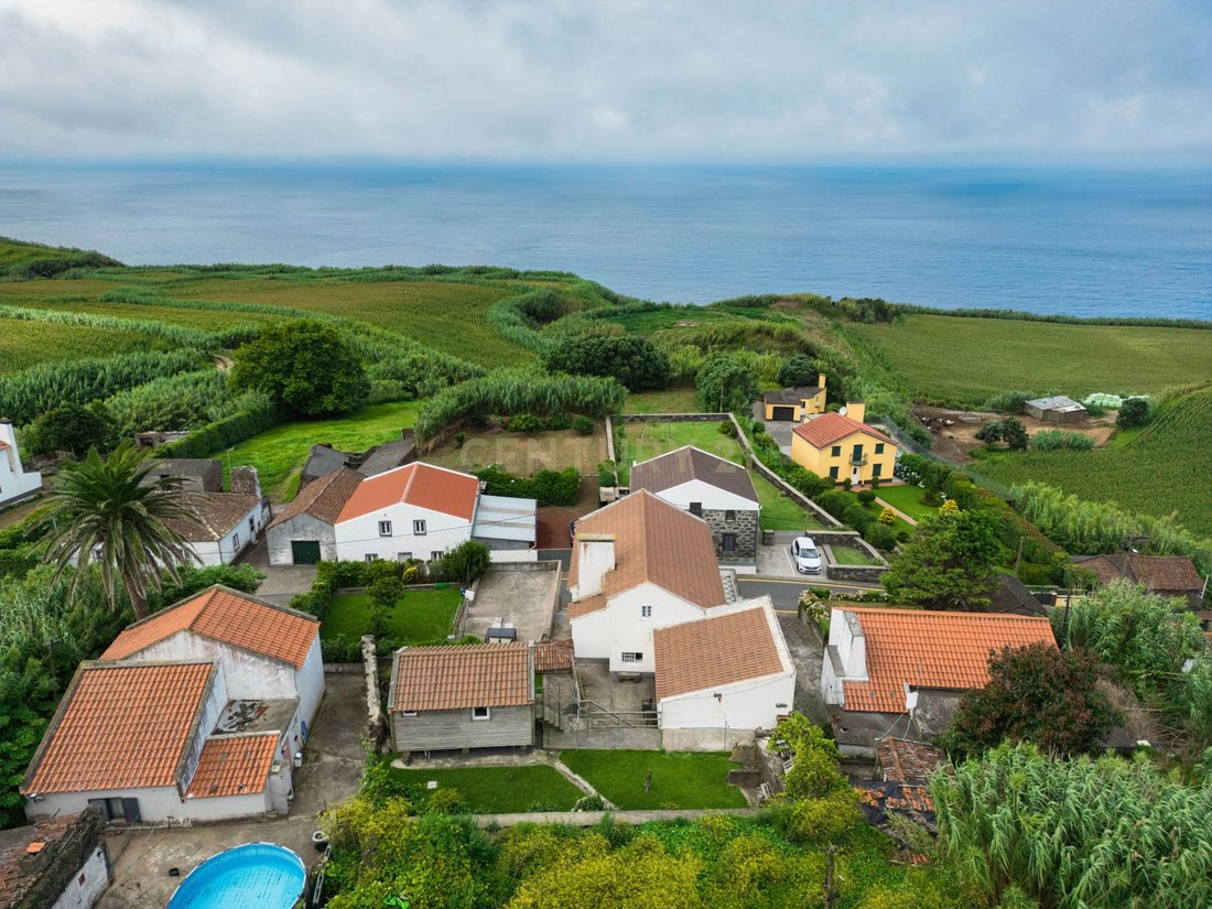 Villa in Pilar da Bretanha, Azores, Portugal 2 - 18824587
