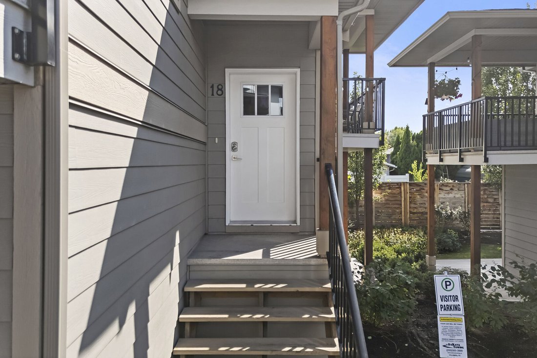 Townhouse en Kelowna, Columbia Británica, Canadá 3 - 18826165