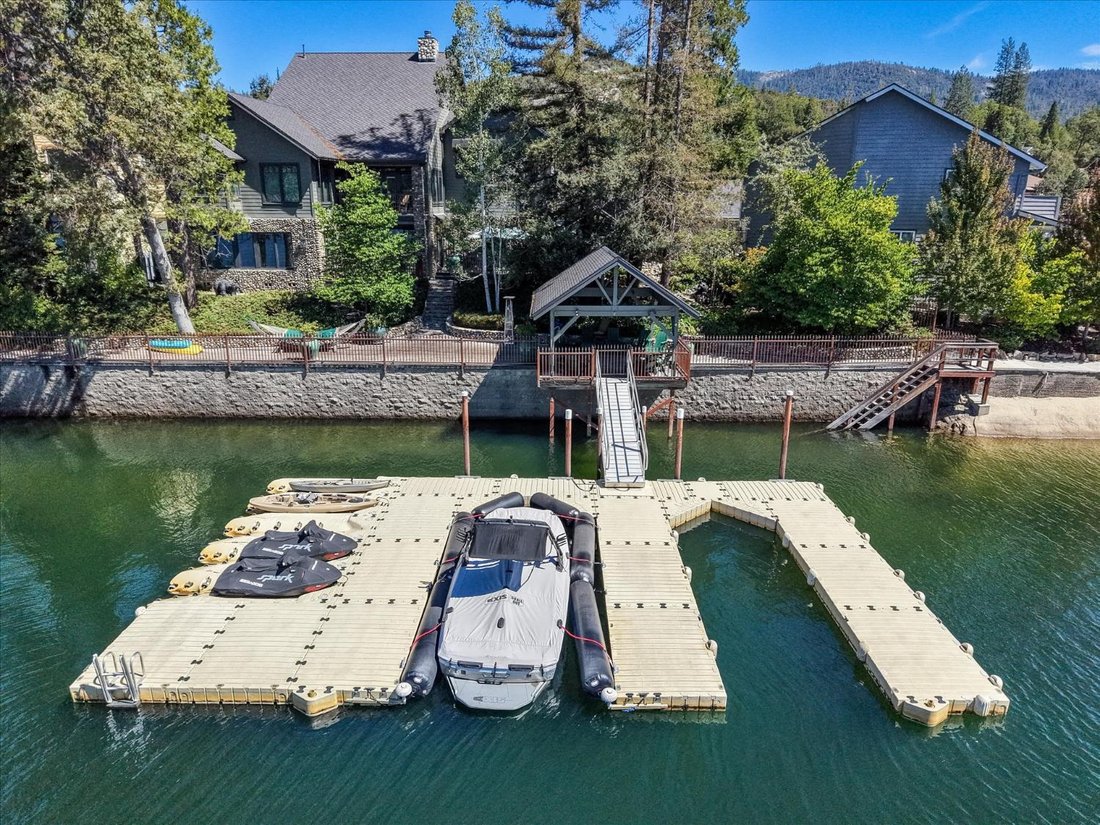Casa a Bass Lake, California, Stati Uniti 4 - 17325900