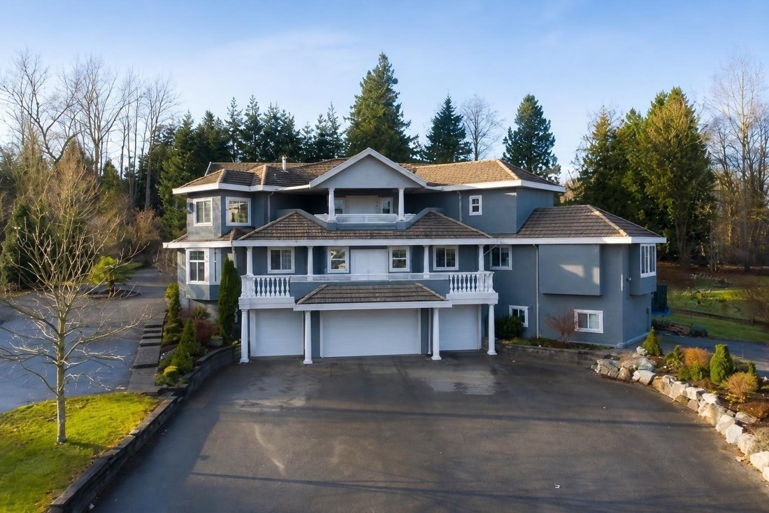 Haus in Surrey, Britisch-Kolumbien, Kanada 1 - 18825995