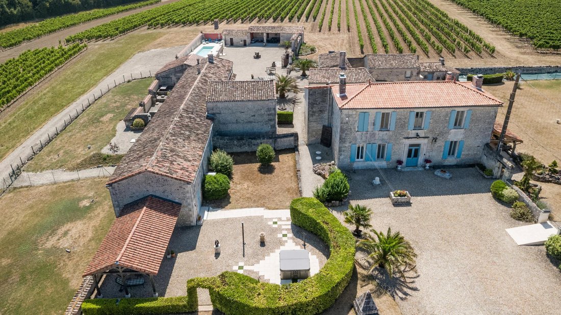 House in Bouteville, Nouvelle-Aquitaine, France 1 - 18529346