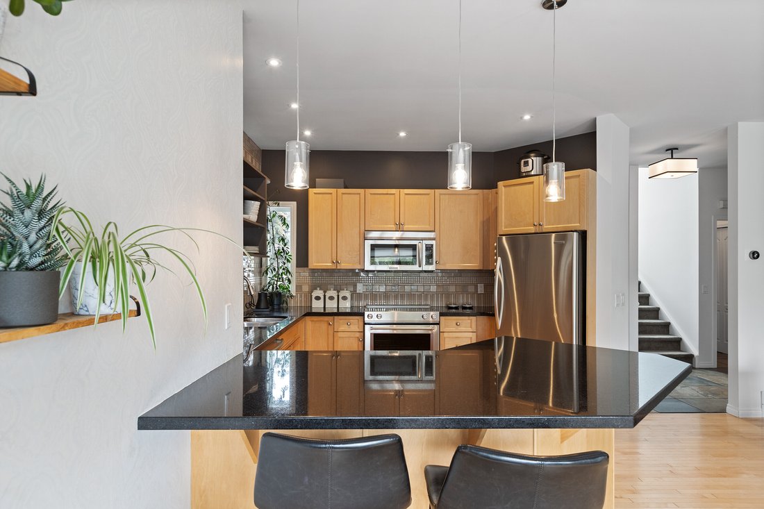 House in Calgary, Alberta, Canada 5 - 18822144