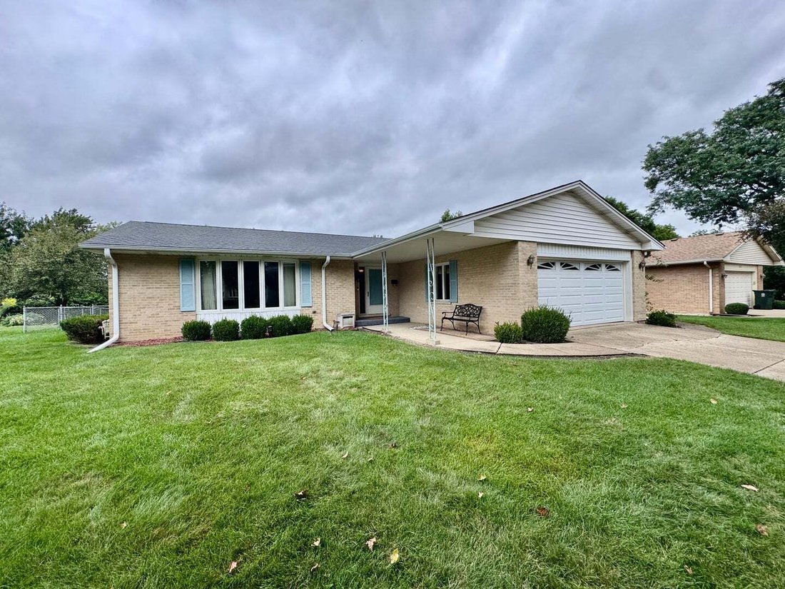 House in Mount Prospect, Illinois, United States 2 - 18816876