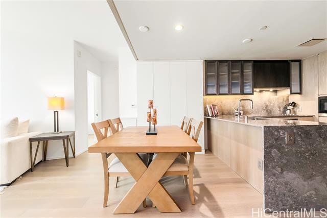 Condo in Honolulu, Hawaii, United States 5 - 18822499