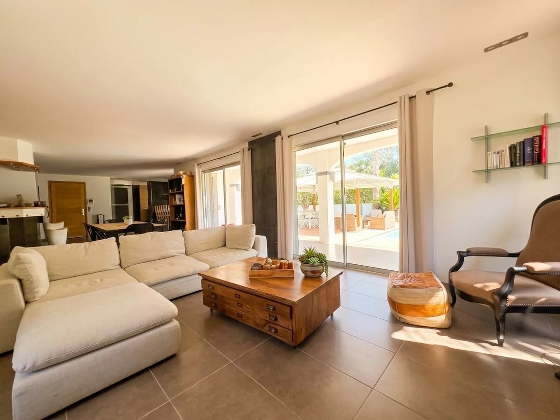 Estate in Nord RN, Puget-sur-Argens, France 5 - 18501092
