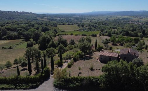 Country House in Lucignano, Tuscany, Italy 1