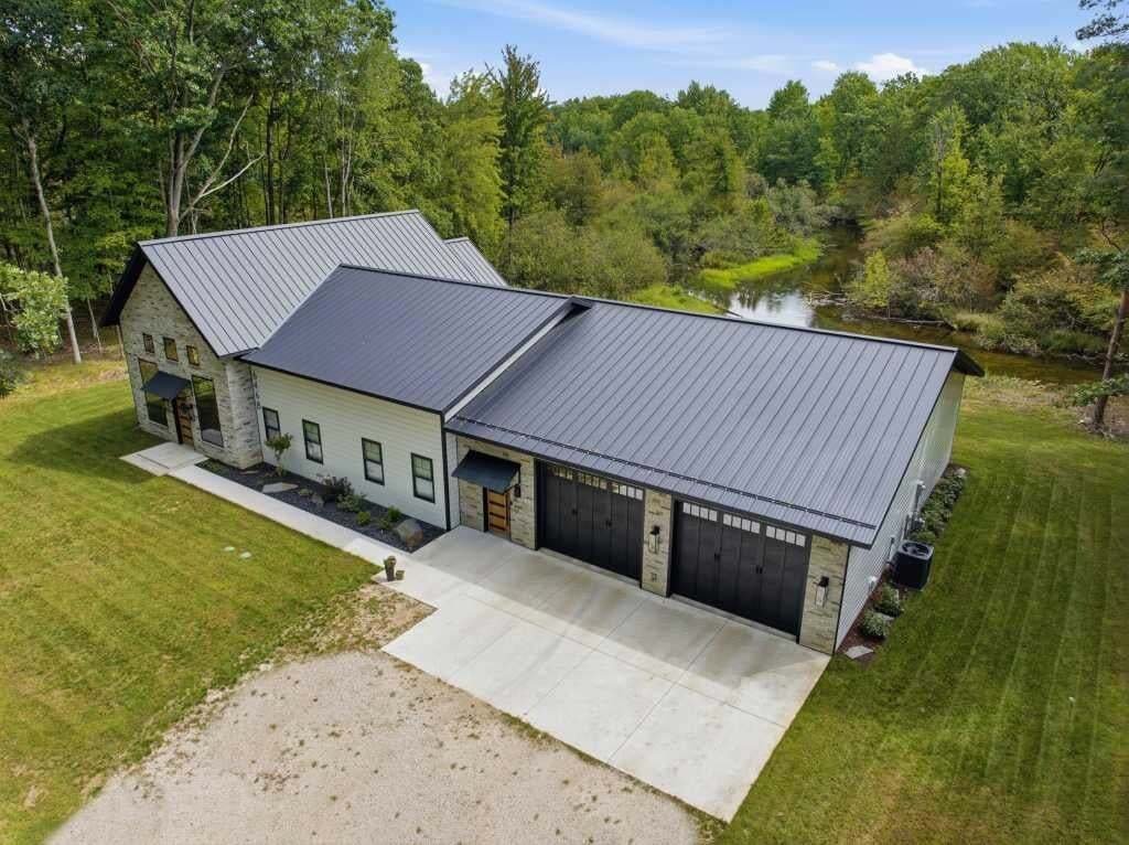 House in Stanwood, Michigan, United States 1 - 18776212