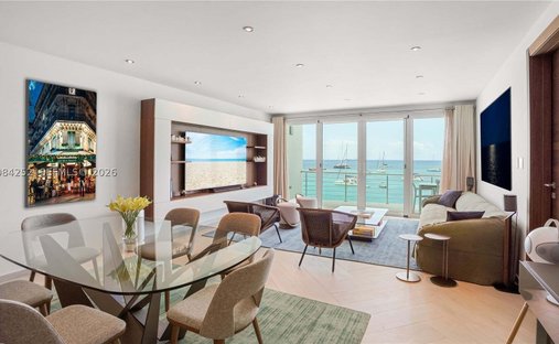 Condo in Miami Beach, Florida, United States 1