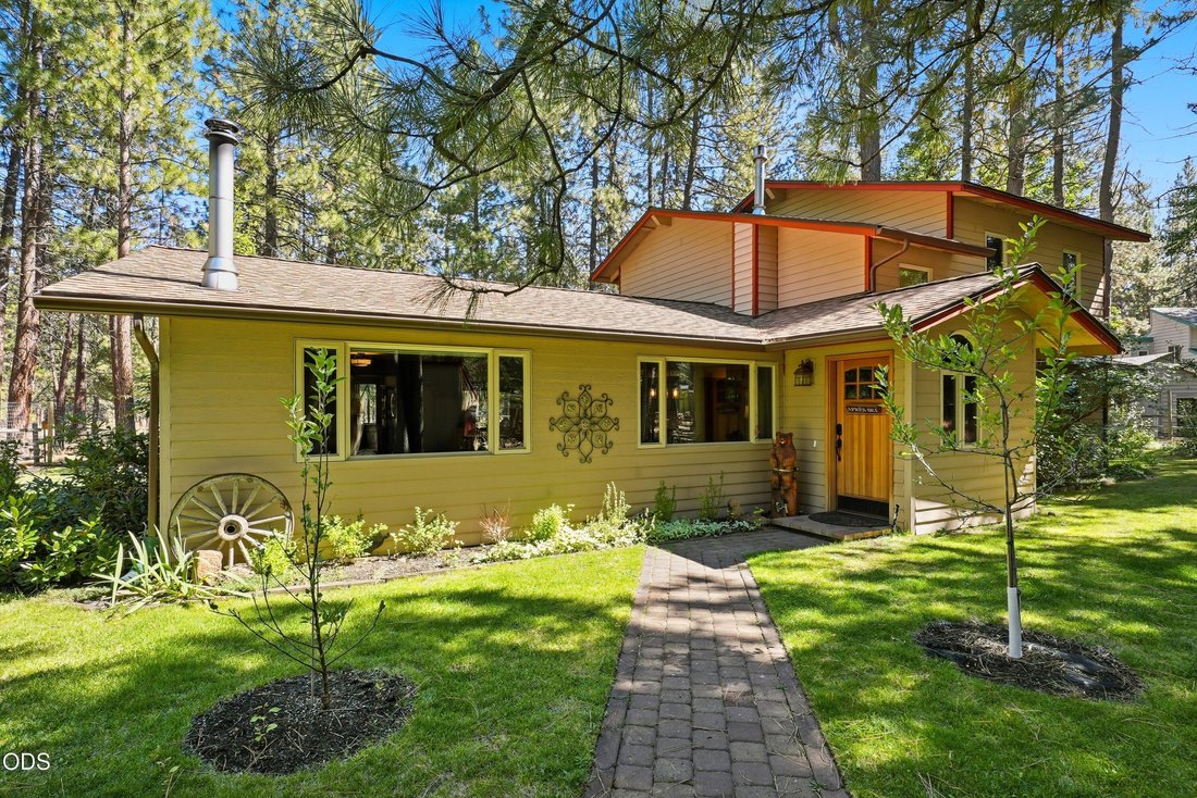 House in Sisters, Oregon, United States 2 - 17559586
