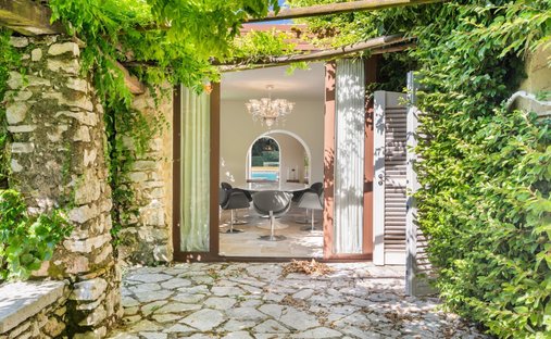 Villa in Plan de Noves, Vence, France 1