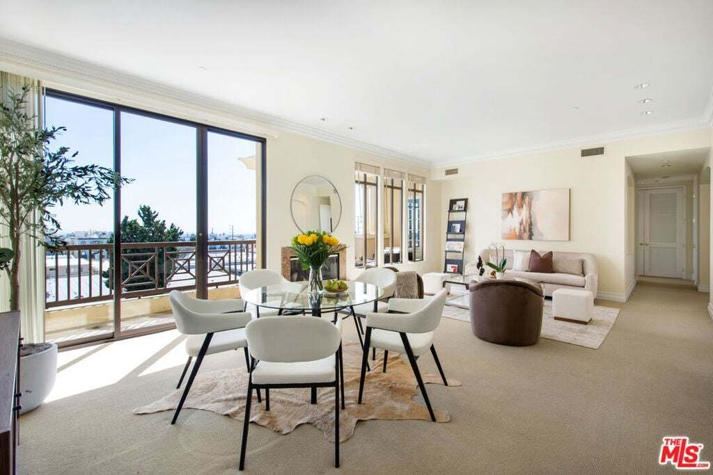 Appartement à Los Angeles, Californie, États-Unis 1 - 18823337