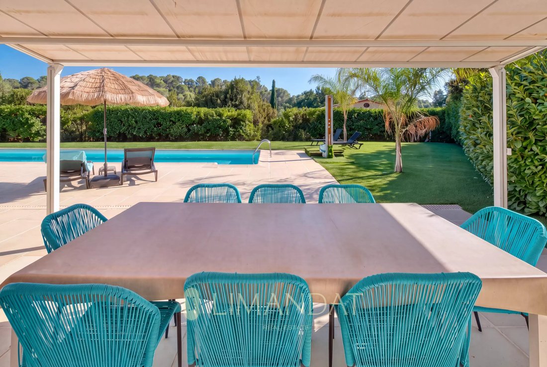 Villa en Valbonne, Provenza-Alpes-Costa Azul, Francia 4 - 18747566