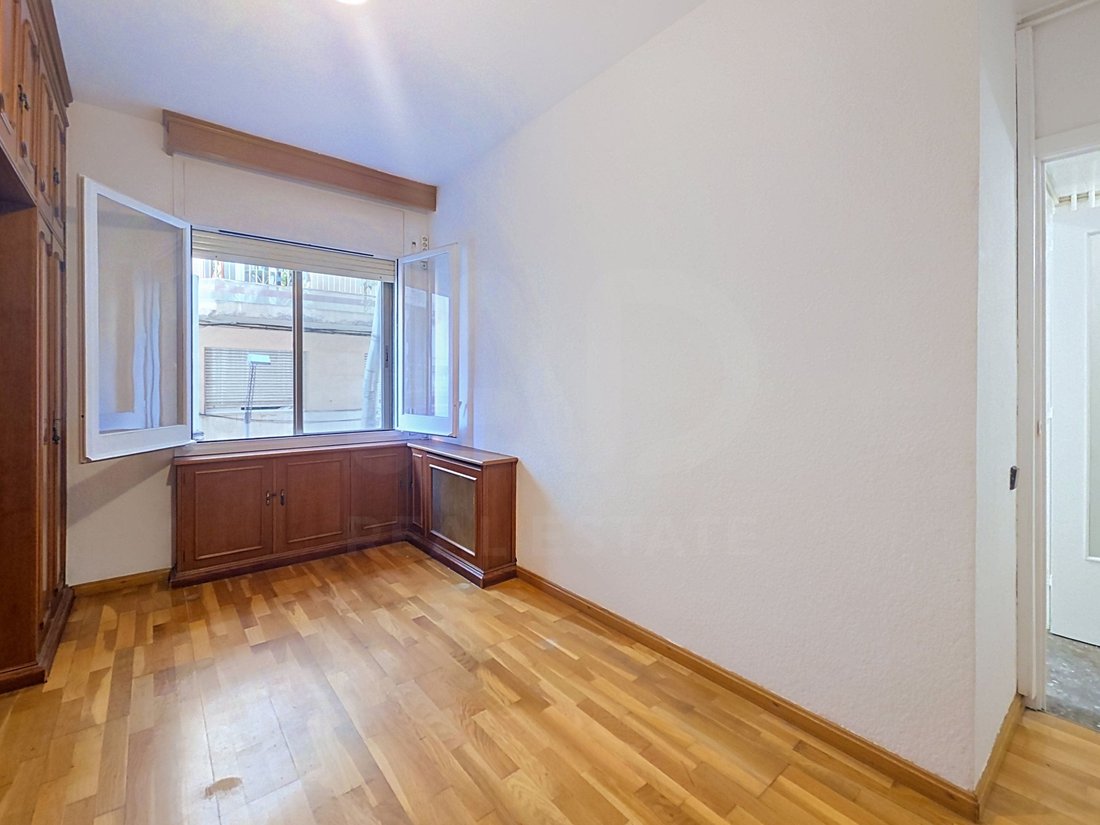 Apartment in Sarrià-Sant Gervasi, Barcelona, Spain 5 - 18825183