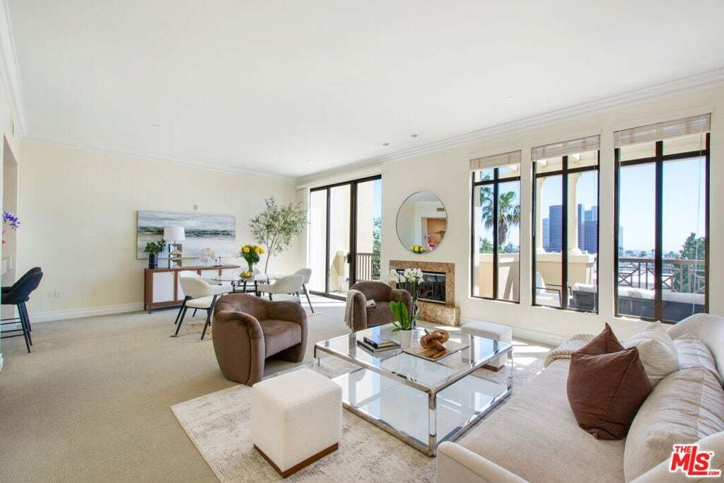 Appartement à Los Angeles, Californie, États-Unis 5 - 18823337