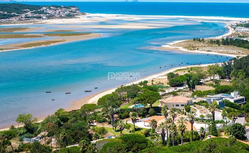 Villa in Foz do Arelho, Leiria District, Portugal 1