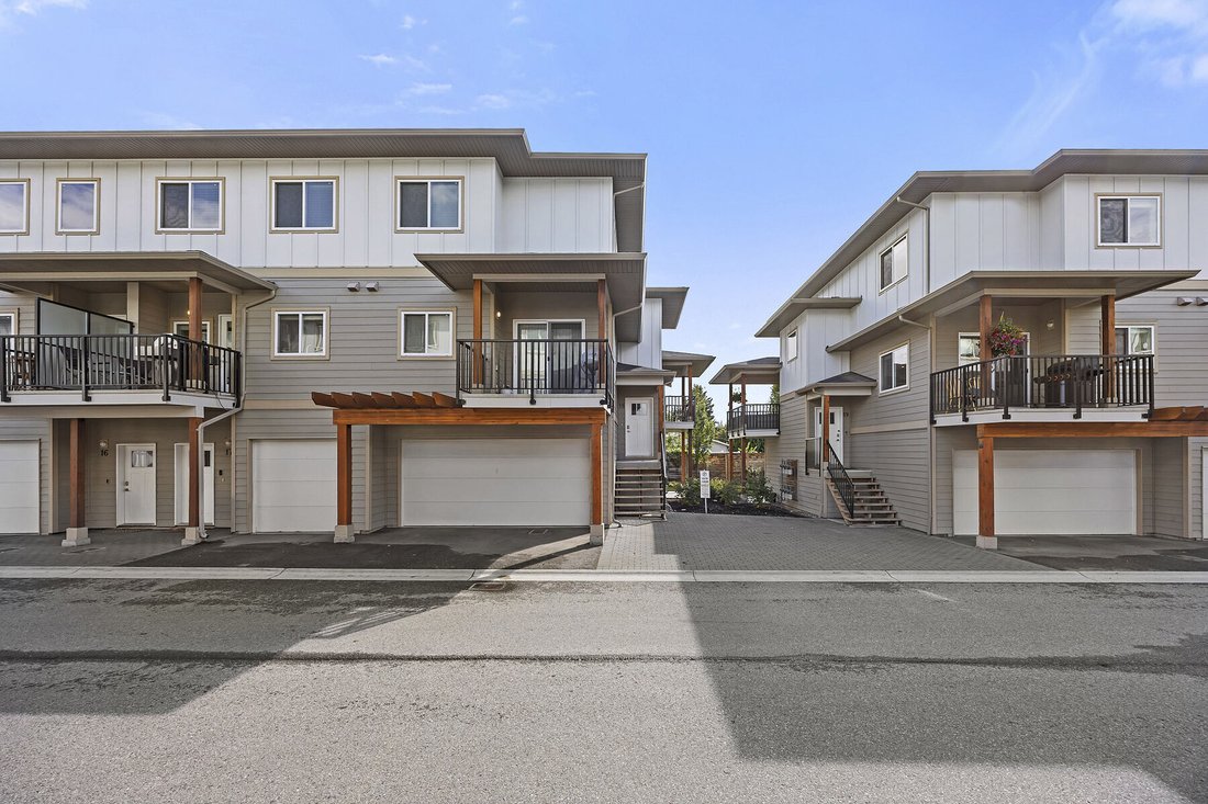 Townhouse en Kelowna, Columbia Británica, Canadá 2 - 18826165