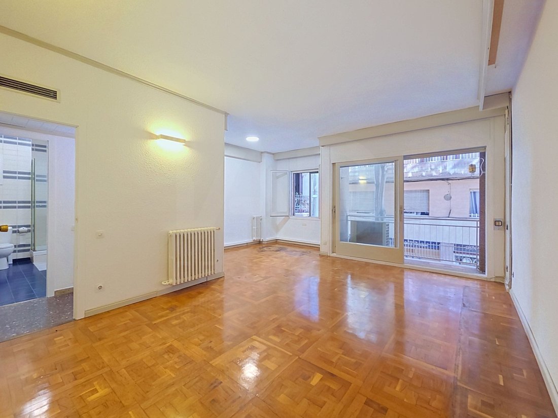 Apartment in Sarrià-Sant Gervasi, Barcelona, Spain 1 - 18825183