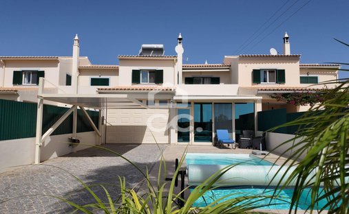 Villa in Armacao de Pera, Algarve, Portugal 1
