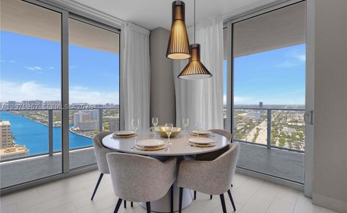 Condo in Hollywood, Florida, United States 1