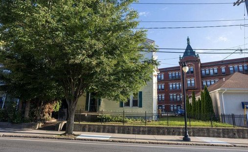 Woonsocket, Rhode Island, United States 1