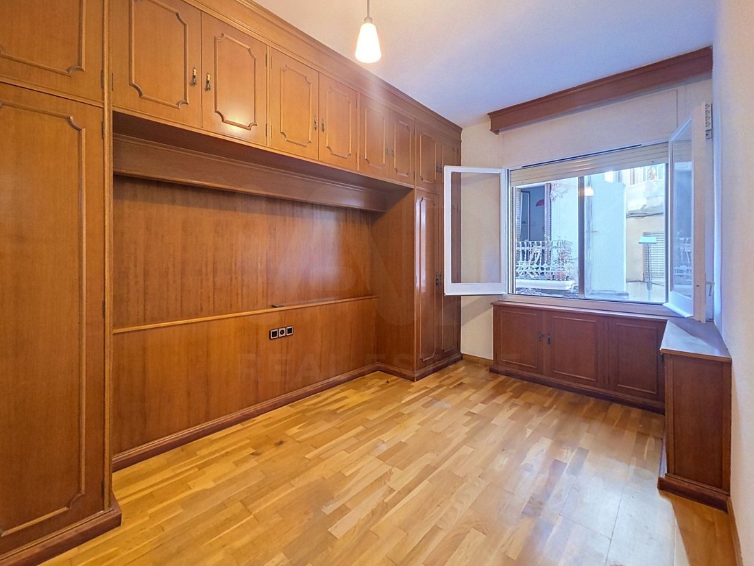 Apartment in Sarrià-Sant Gervasi, Barcelona, Spain 4 - 18825183