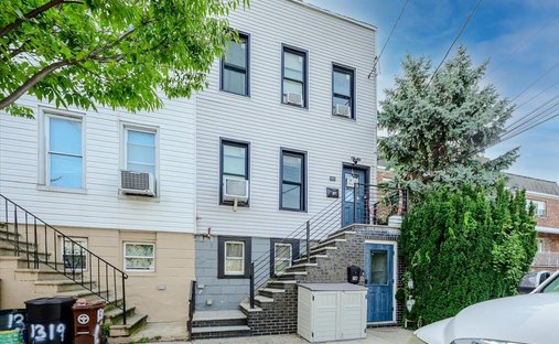 House in New York, New York, United States 1