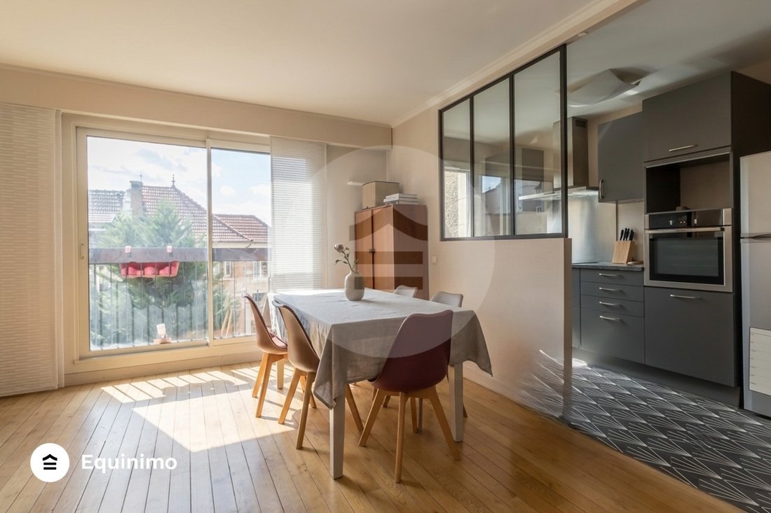 Apartamento en Puteaux, Isla de Francia, Francia 1 - 18824870