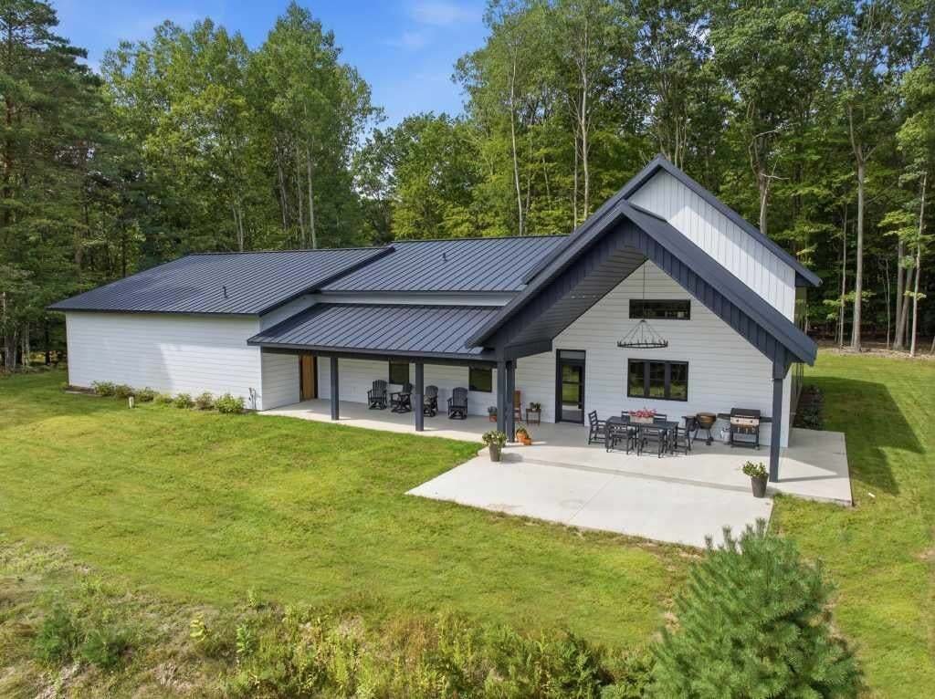 House in Stanwood, Michigan, United States 3 - 18776212