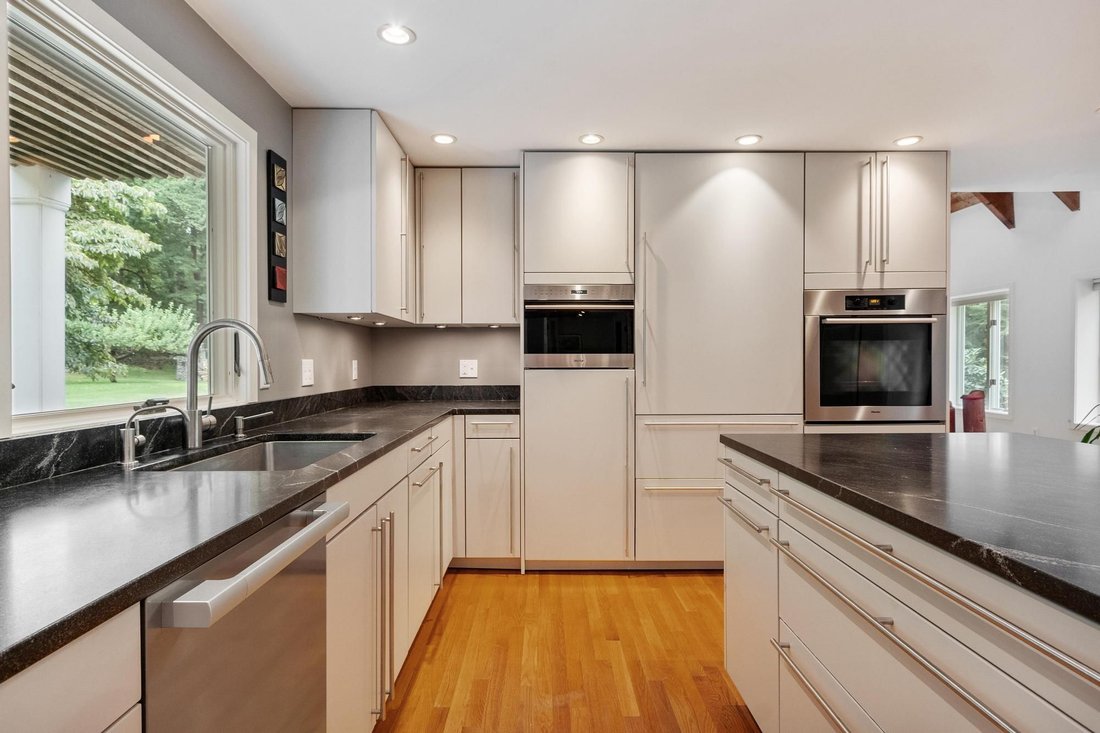 House in Acton, Massachusetts, United States 5 - 18821677
