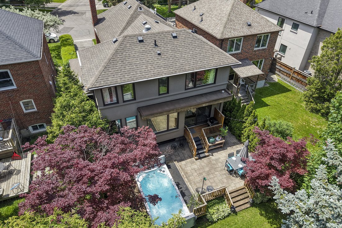 House in Toronto, Ontario, Canada 2 - 18822151