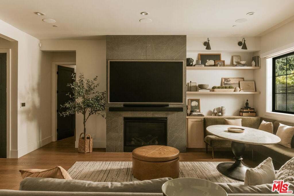 House in Los Angeles, California, United States 4 - 18823327