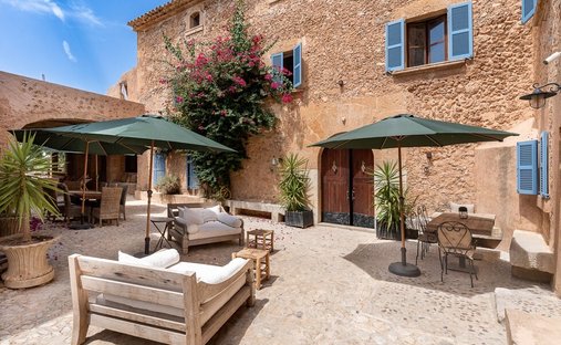 Landhaus in Binissalem, Balearische Inseln, Spanien 1