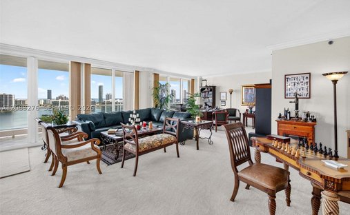 Appartement à Golden Beach, Floride, États-Unis 1
