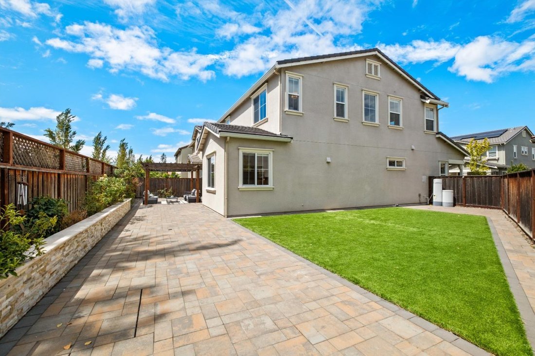 Casa a Newark, California, Stati Uniti 2 - 18823641