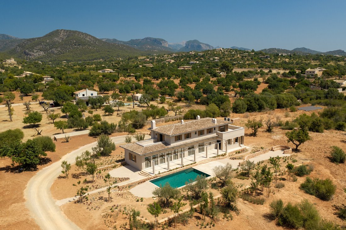 Finca in Santa Maria del Cami, Balearic Islands, Spain 1 - 18500408