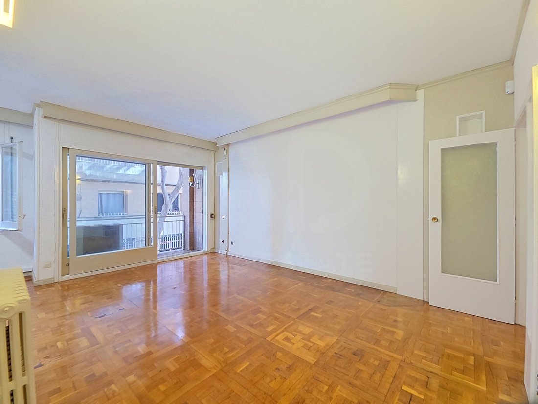 Apartment in Sarrià-Sant Gervasi, Barcelona, Spain 2 - 18825183