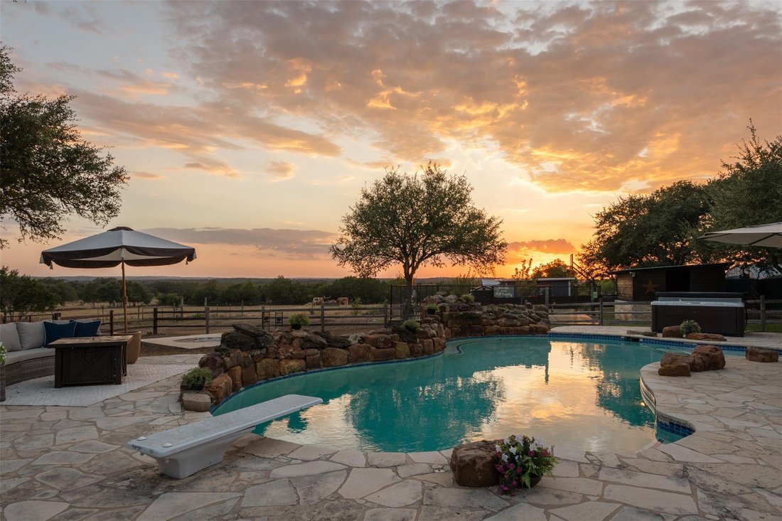 Haus in Dripping Springs, Texas, Vereinigte Staaten 1 - 18824260