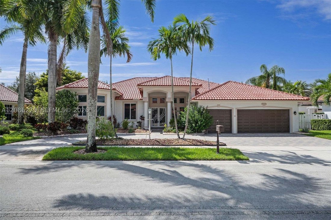 Maison à Pembroke Pines, Floride, États-Unis 1 - 18823470