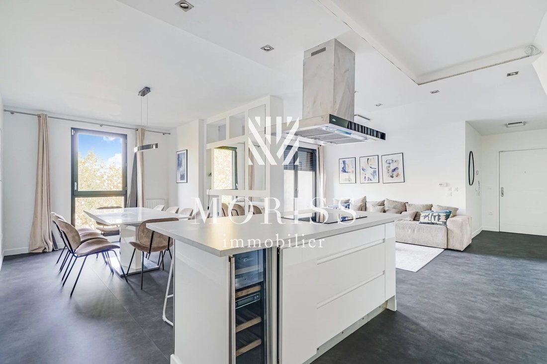 Apartment in Arrondissement of Bobigny, Ile-de-France, France 4 - 18821556