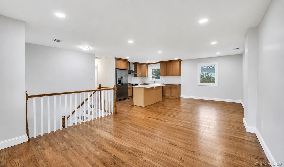 Casa en Lake Ronkonkoma, Nueva York, Estados Unidos 4 - 18824769