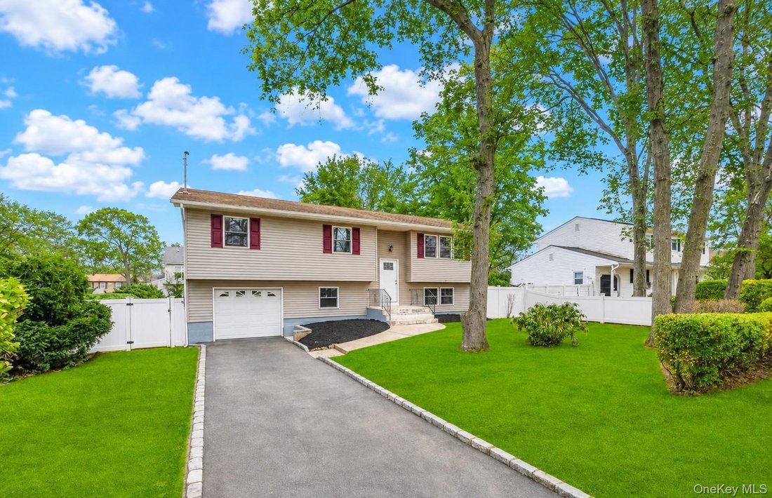 Casa en Lake Ronkonkoma, Nueva York, Estados Unidos 1 - 18824769