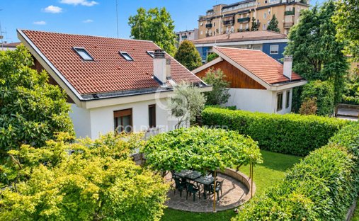 Villa in Cusano Milanino, Lombardei, Italien 1