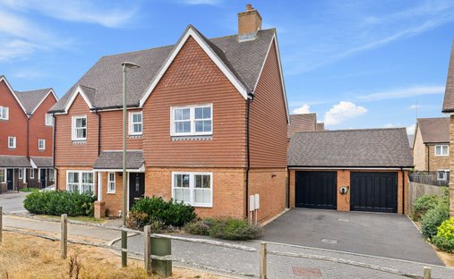 House in Horley, England 1