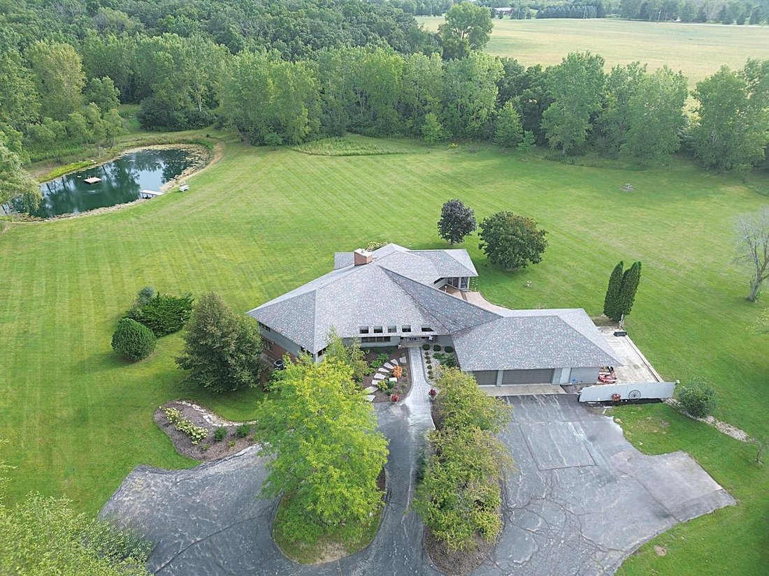 House in Franksville, Wisconsin, United States 2 - 18823502