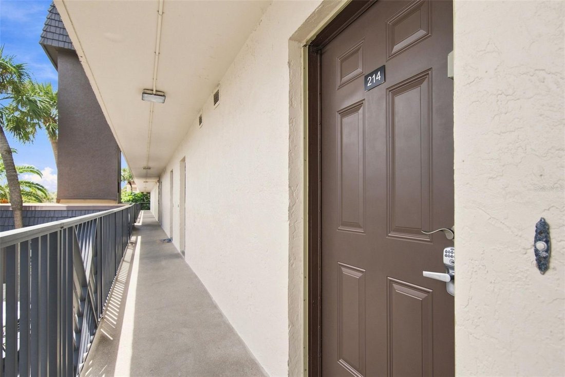 Condominio en Indian Shores, Florida, Estados Unidos 5 - 18824101